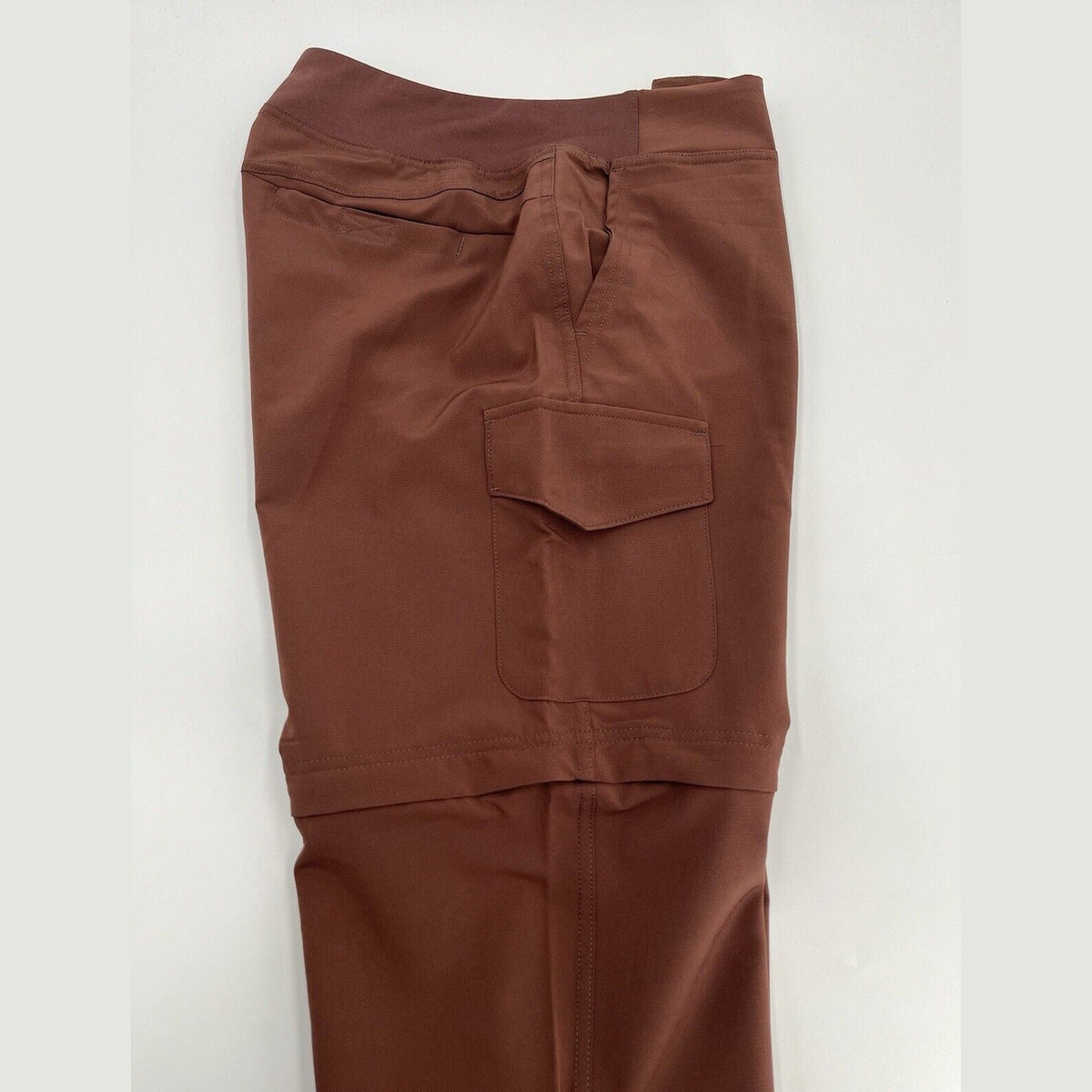 $85 Free Country Women's Get Out There Convertible Pants to Shorts-Cocoa-Medium