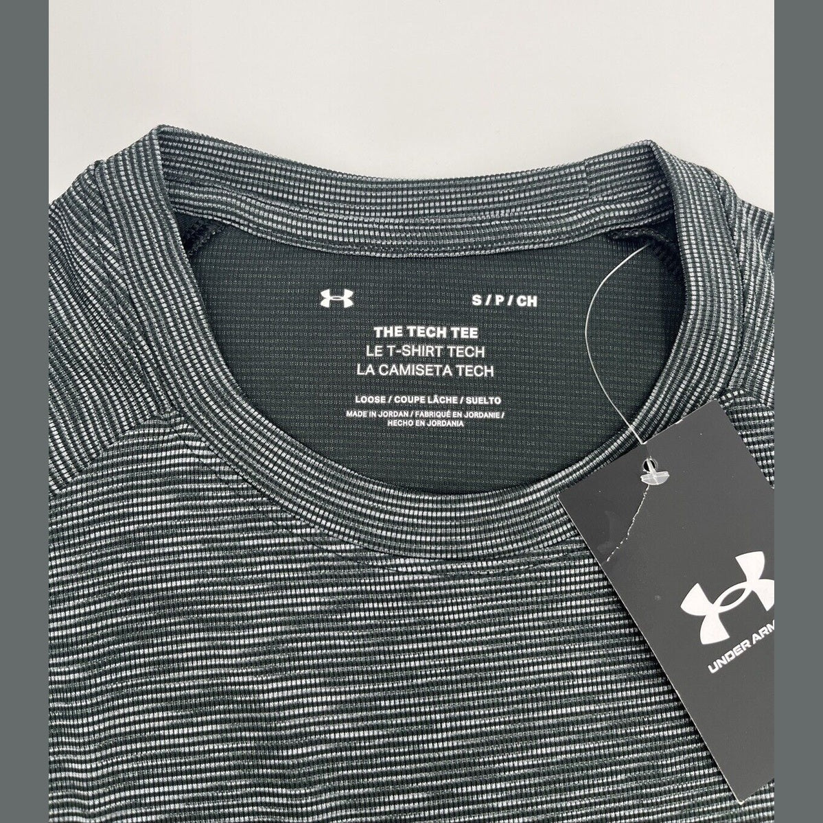 Under Armour Men's Textured Tech Lightweight T Shirt- Grey - Small- New Tag