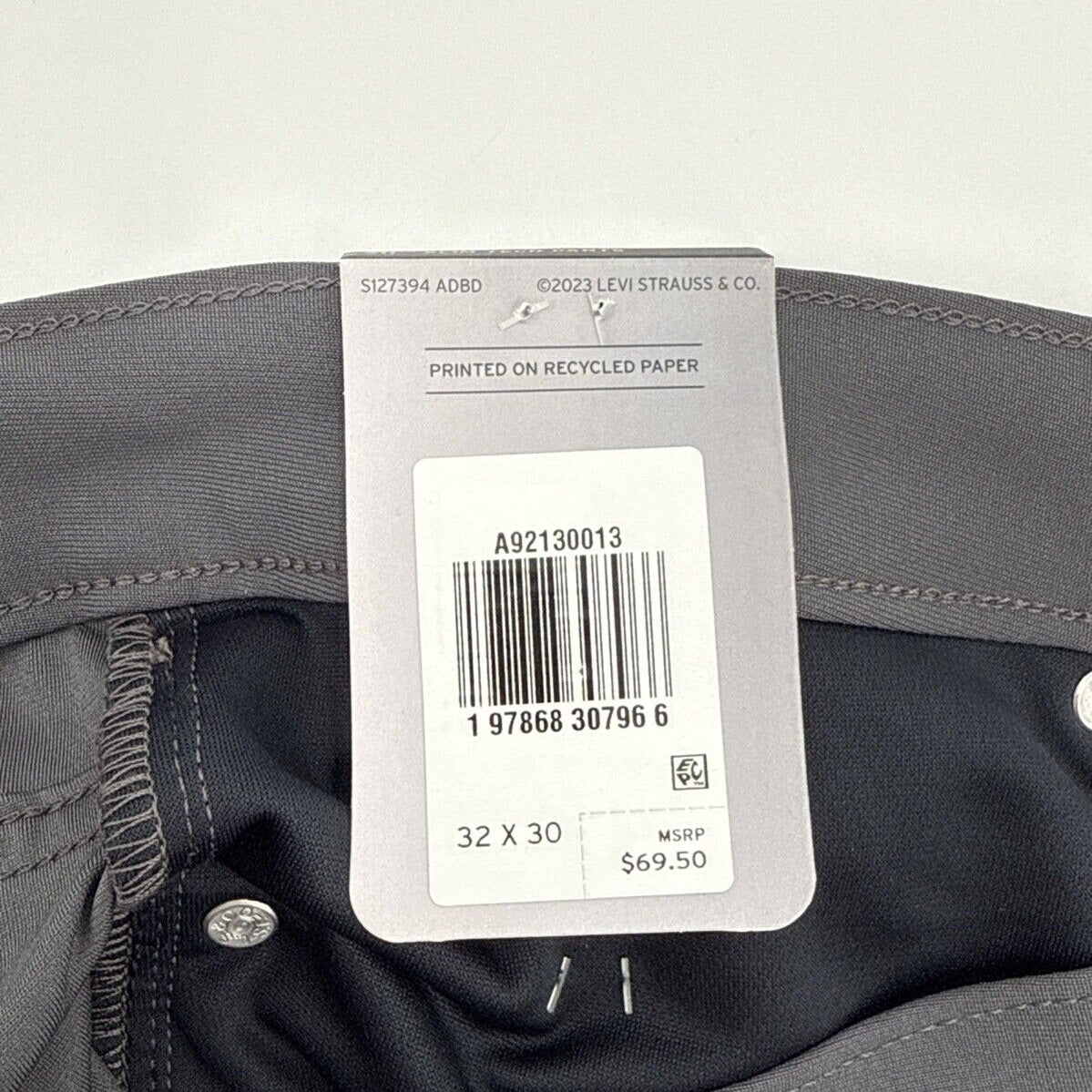 $70 Levi's Men's 511 Slim Tech Pants Stretch A92130010- Grey- 32W 30L - New Tag