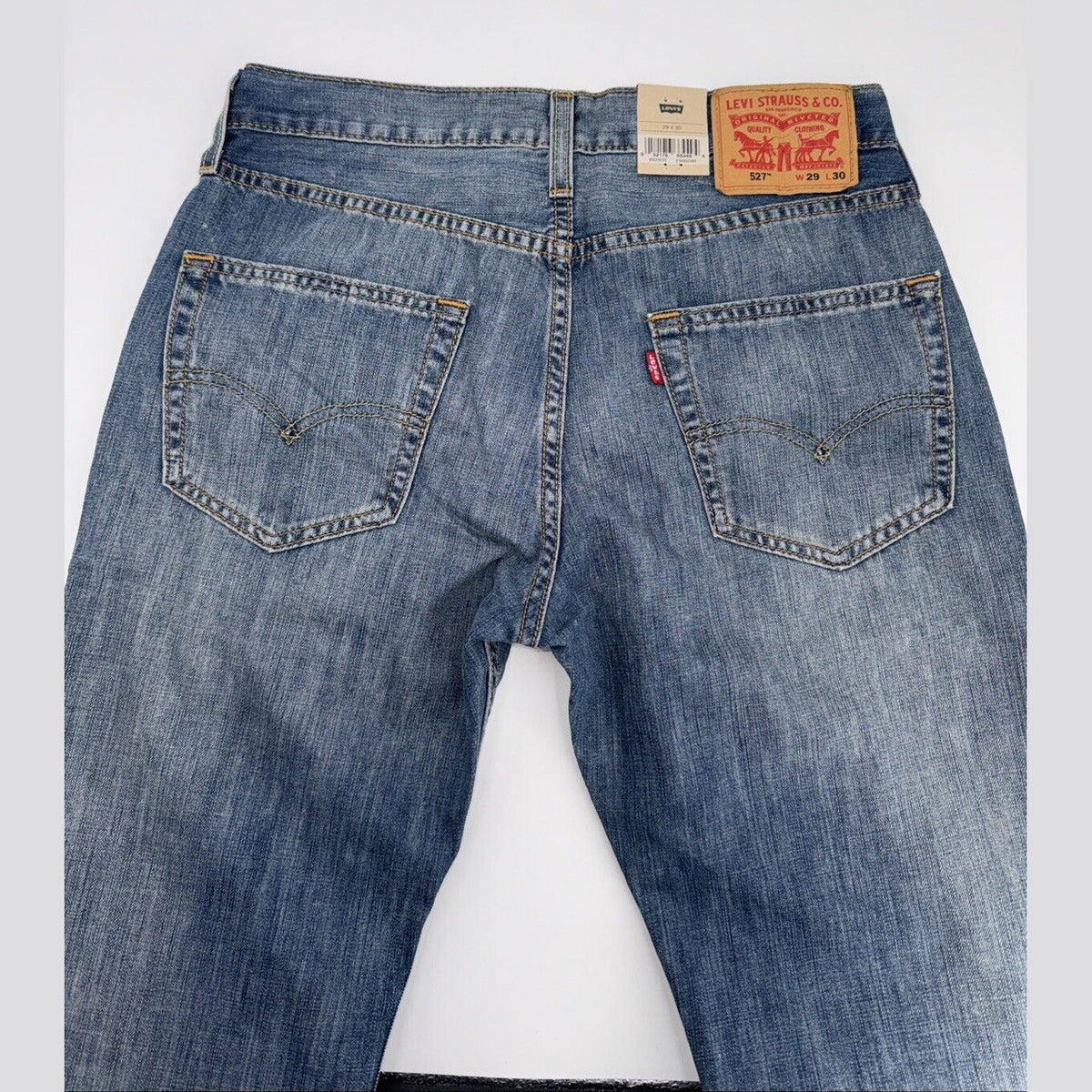 $69 Levi’s Men’s 527 Standard Bootcut Jeans -Chipped Blue- 29W x 30L- New Tags
