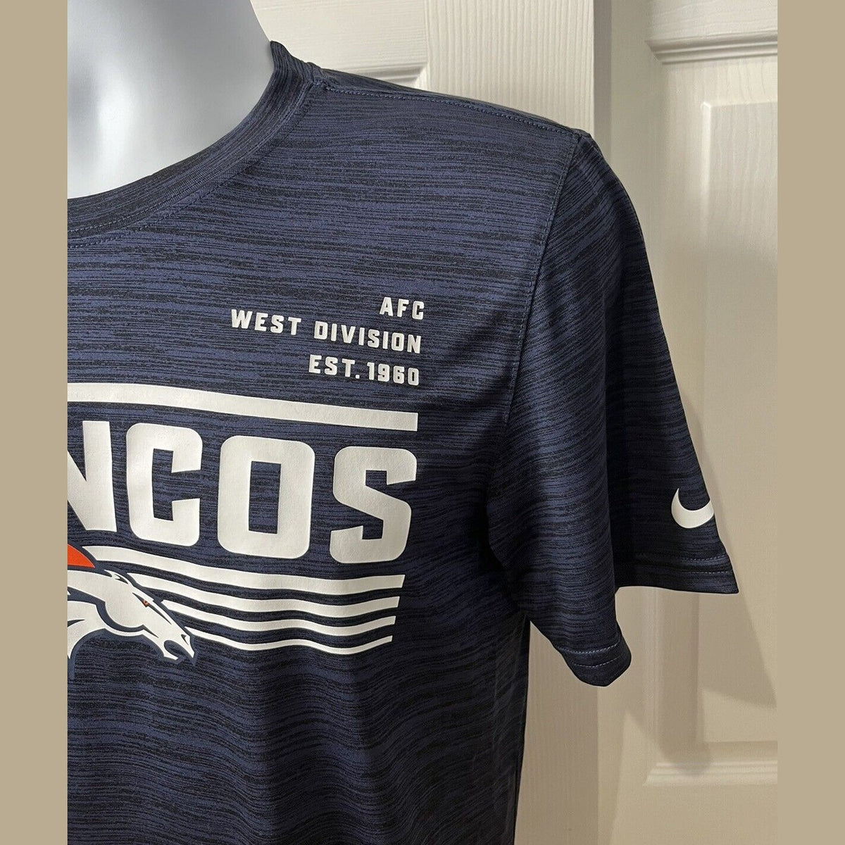 Nike Men’s Denver Broncos Micro T Shirt NFL - Blue/Orange-Small-New Tag $40
