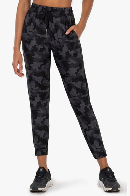 $64  Kyodan Women’s-Camo Joggers-Black Camo-Medium-New With Tags