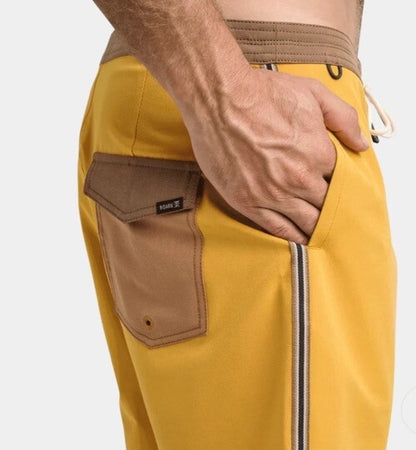 $68 Roark Men’s Chiller 17” Mixtape Boardshorts Trunks-Gold Yellow -30W- New Tag