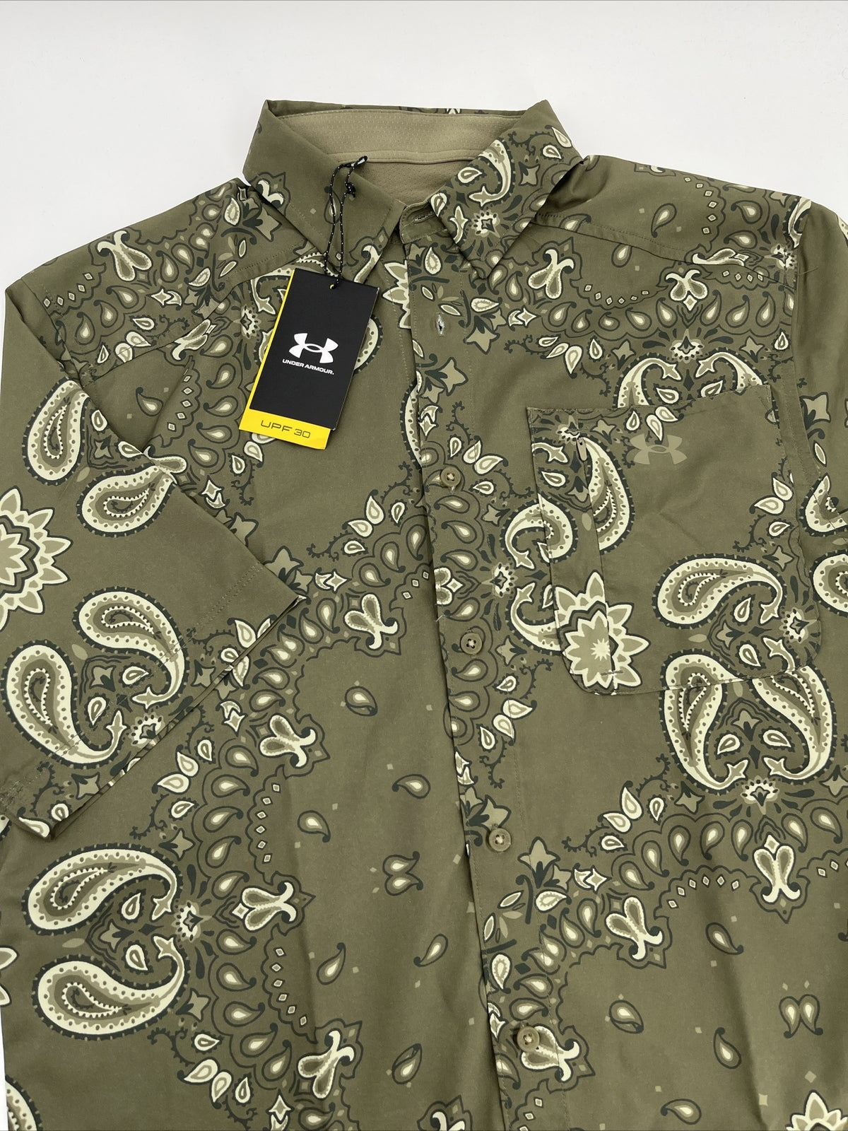 $55 Under Armour Men’s UPF 30 Dockside Button Down Shirt-Tent Khaki -Medium -New