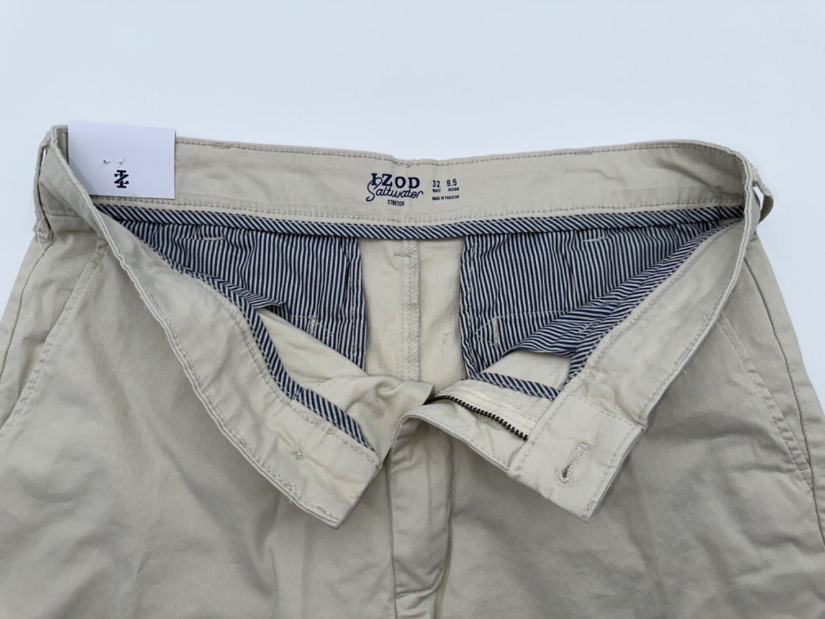 $50 IZOD Men’s Dockside Stretch Shorts 9.5”  - Silver Birch - Size 32 - New
