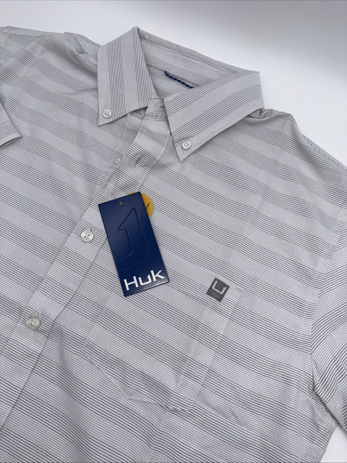 $60 Huk Men’s Kona Cross Dye Button up S/S Shirt- White Stripes- Small -New Tags