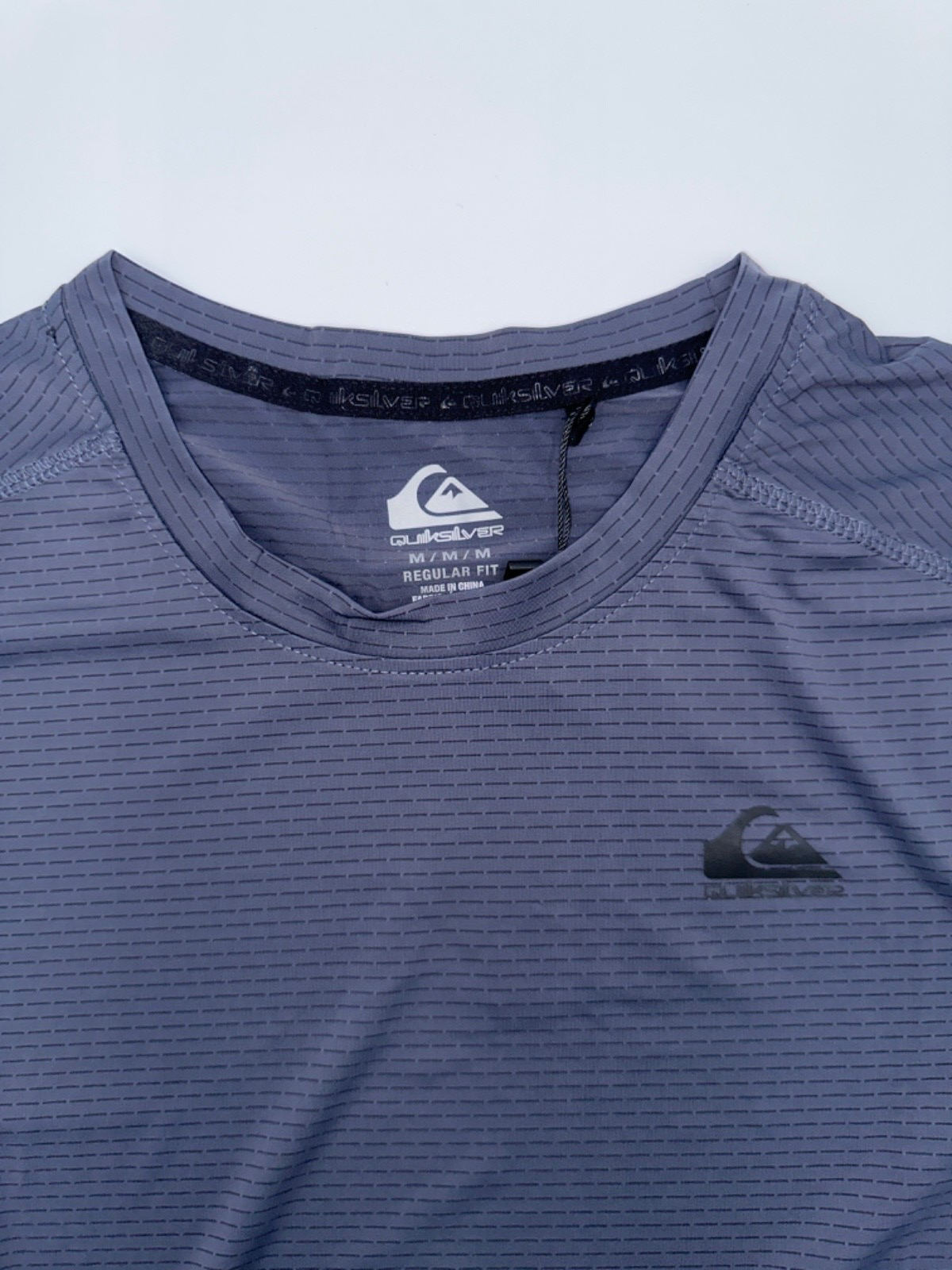$45 Quicksilver Men's T shirt - QA15KT049 - Ebony Grey - Medium - New With Tag