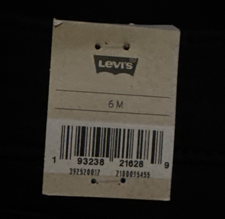 $59 Levi’s Women’s Classic Bootcut Denim Jeans - Black - Size 6M