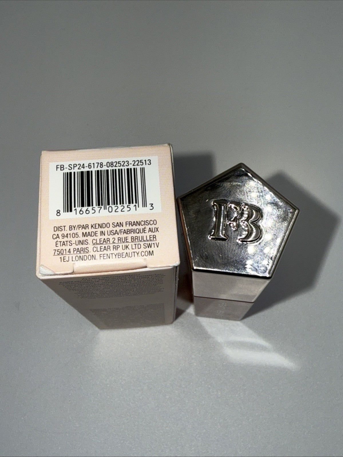 Fenty Beauty FENTY GLOW by Rihanna Gloss Bomb Oil - 9mL / 0.3 fl. oz.- New Fresh