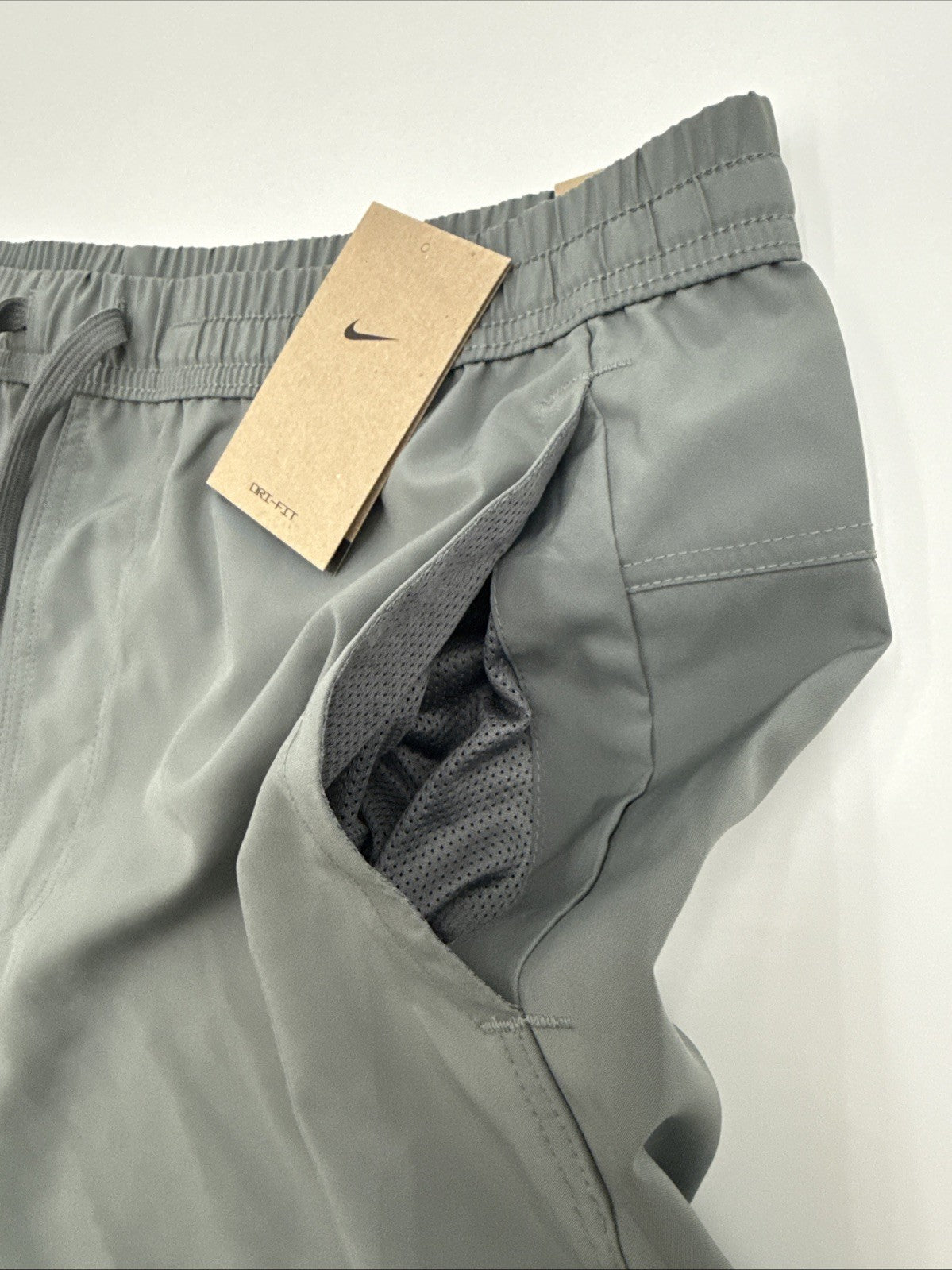 Nike Men's Form Dri-FIT 8" Unlined Versatile Shorts- Light Grey-Large Tall - New