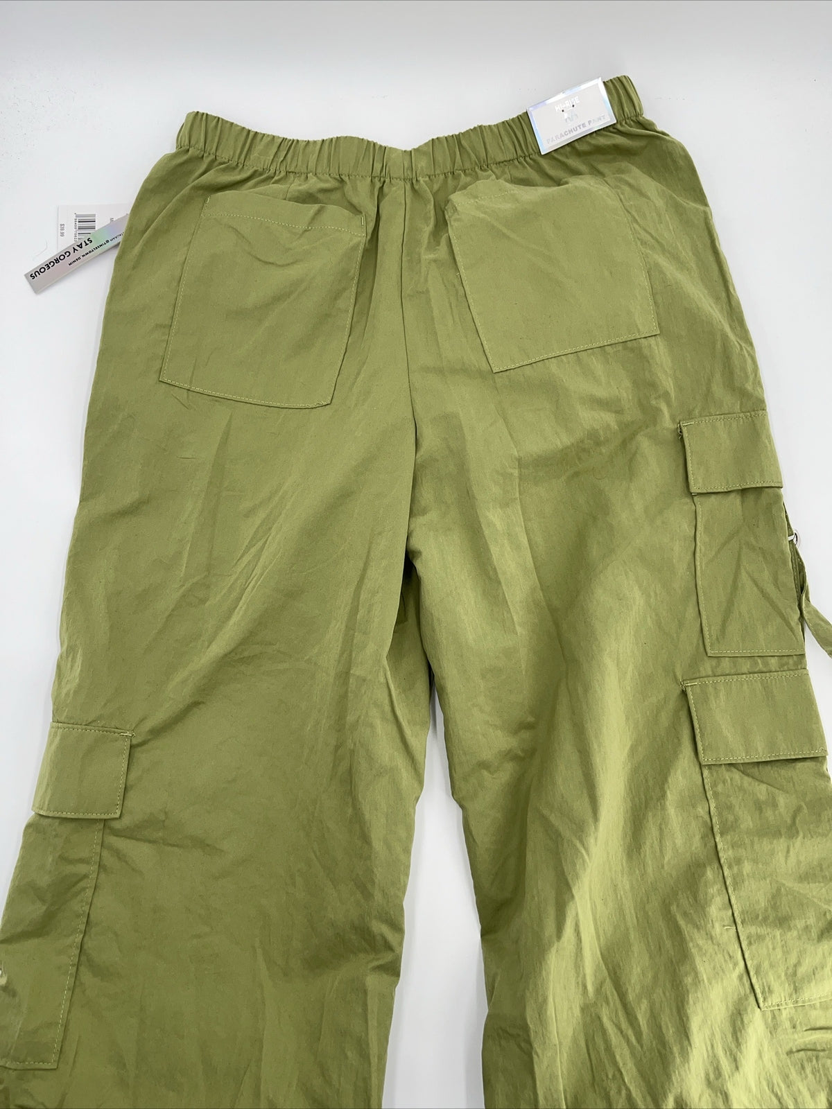 $40 Tinseltown Juniors D-Ring Parachute Pants - Moss Stone Lime - Medium -NWT