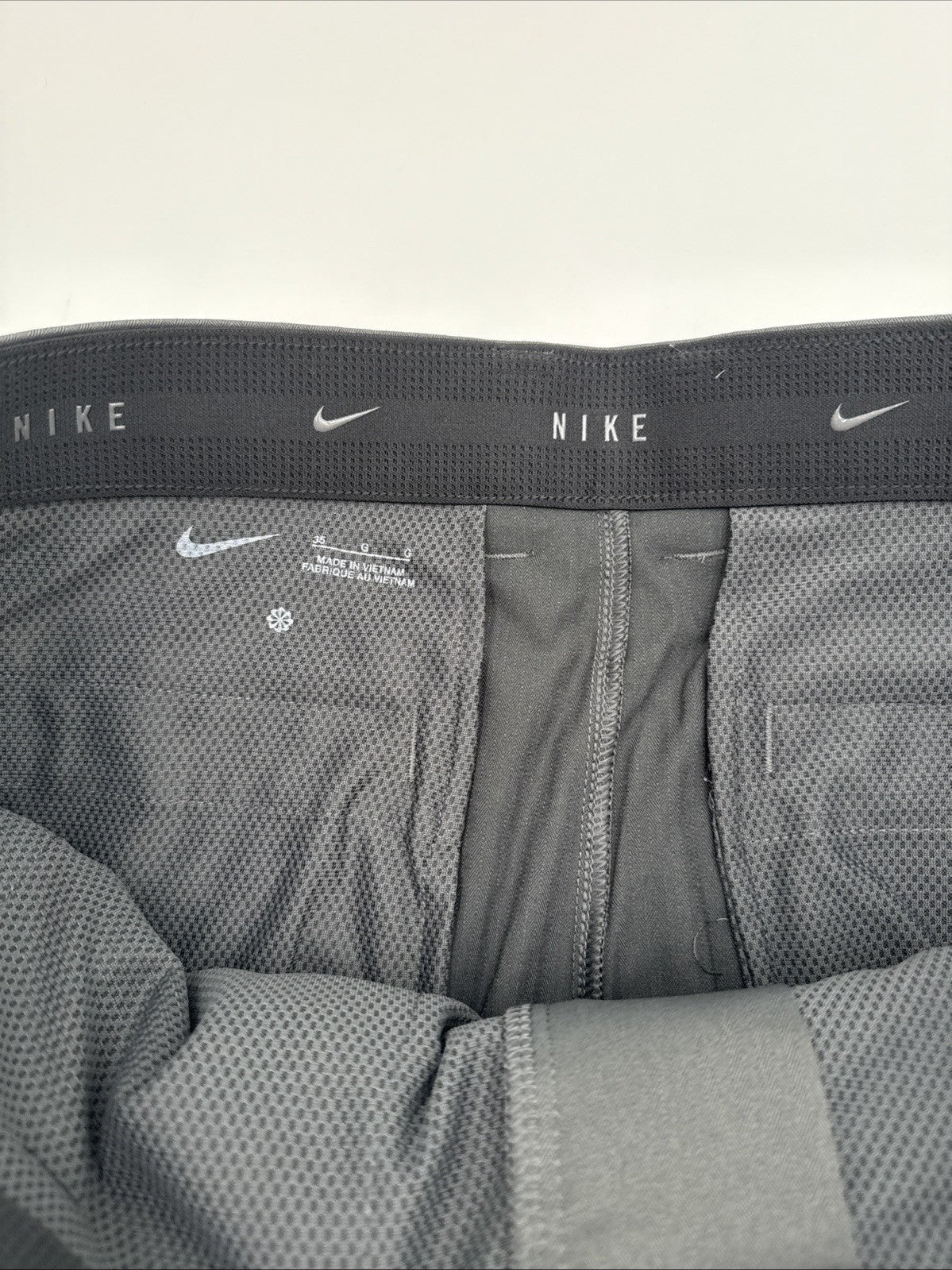 $80 Nike Men’s Tour 10" Chino Golf Shorts FD5719-070- Smoke Grey-Size: 35W-New