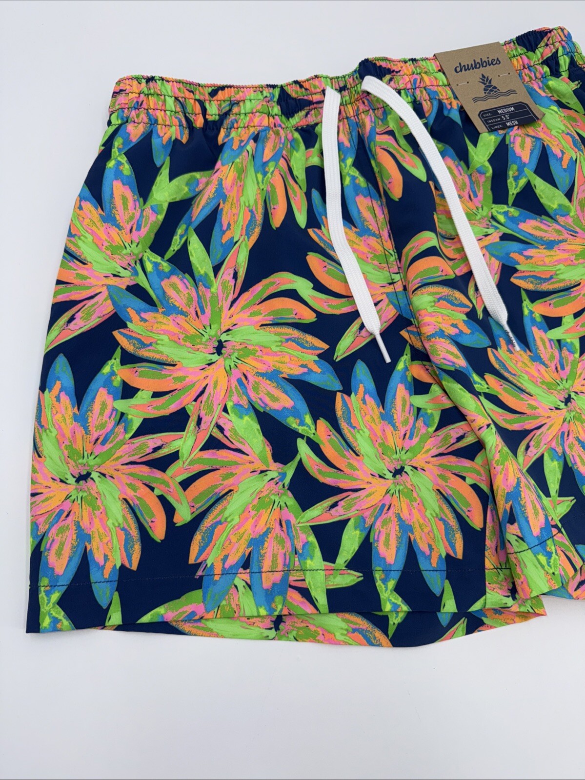 $70 Chubbies The Ocean Flowers 5.5" Inseam Swim Trunks-Multi -Medium-New Tag