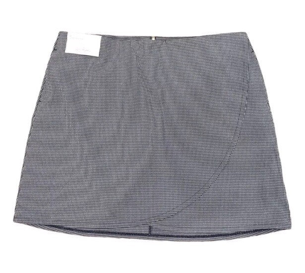 Lady Hagen Women’s Seer Sucker Skort- White Navy - Size 6 -NWT -MSRP $65