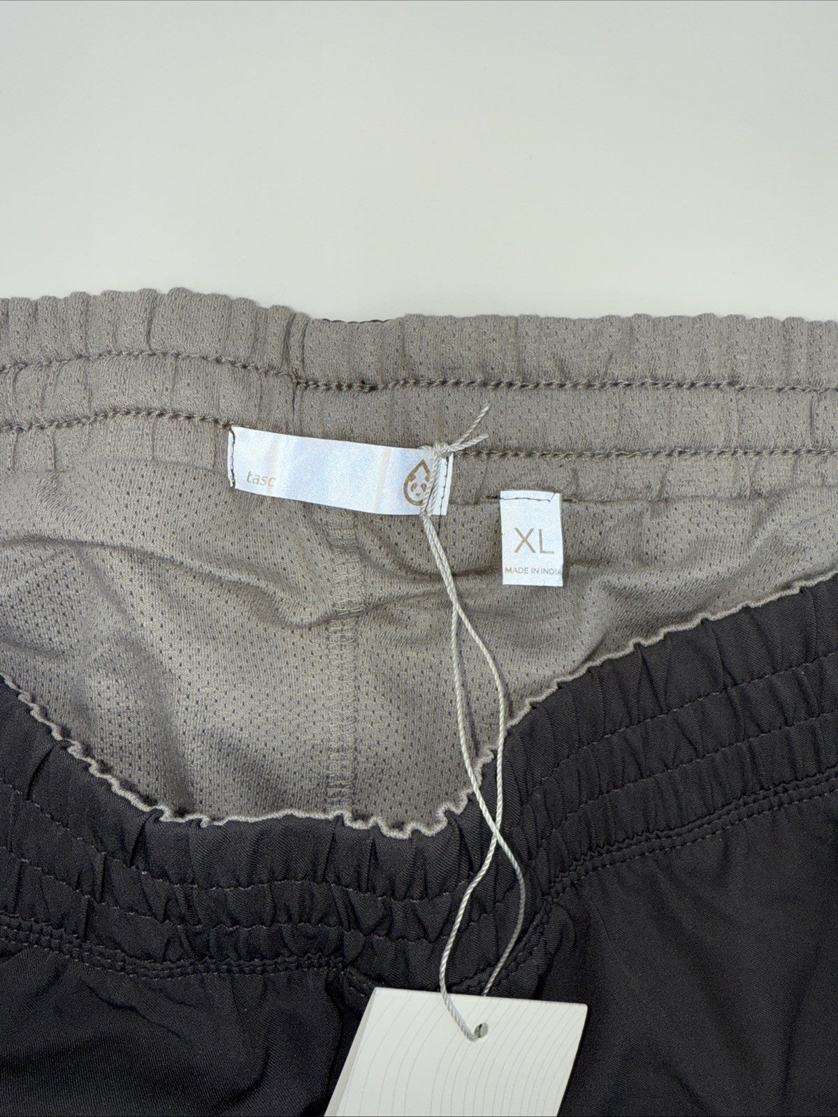 $64 Tasc Men's Weightless Recess 8" Tech Shorts-Dark Alloy Grey-X-Large -New Tag