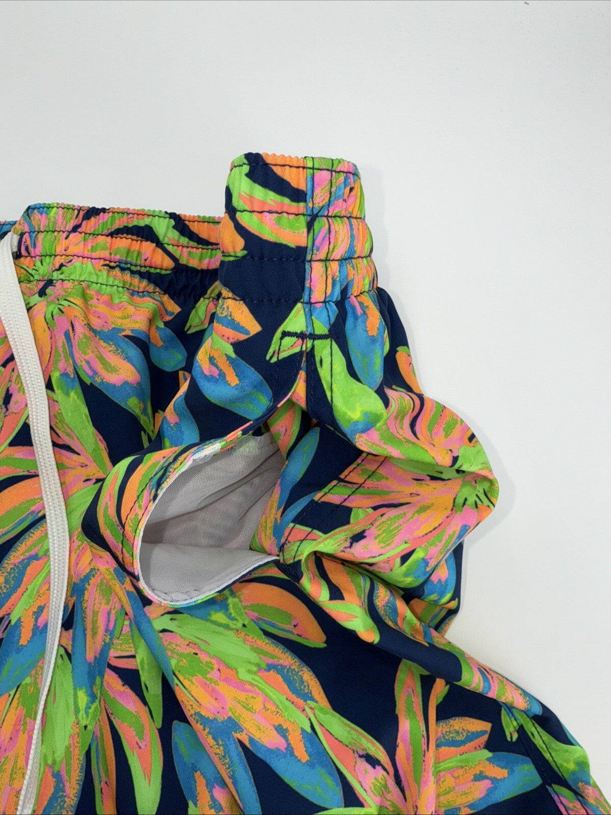 $70 Chubbies The Ocean Flowers 5.5" Inseam Swim Trunks-Multi -2XLarge -New Tag