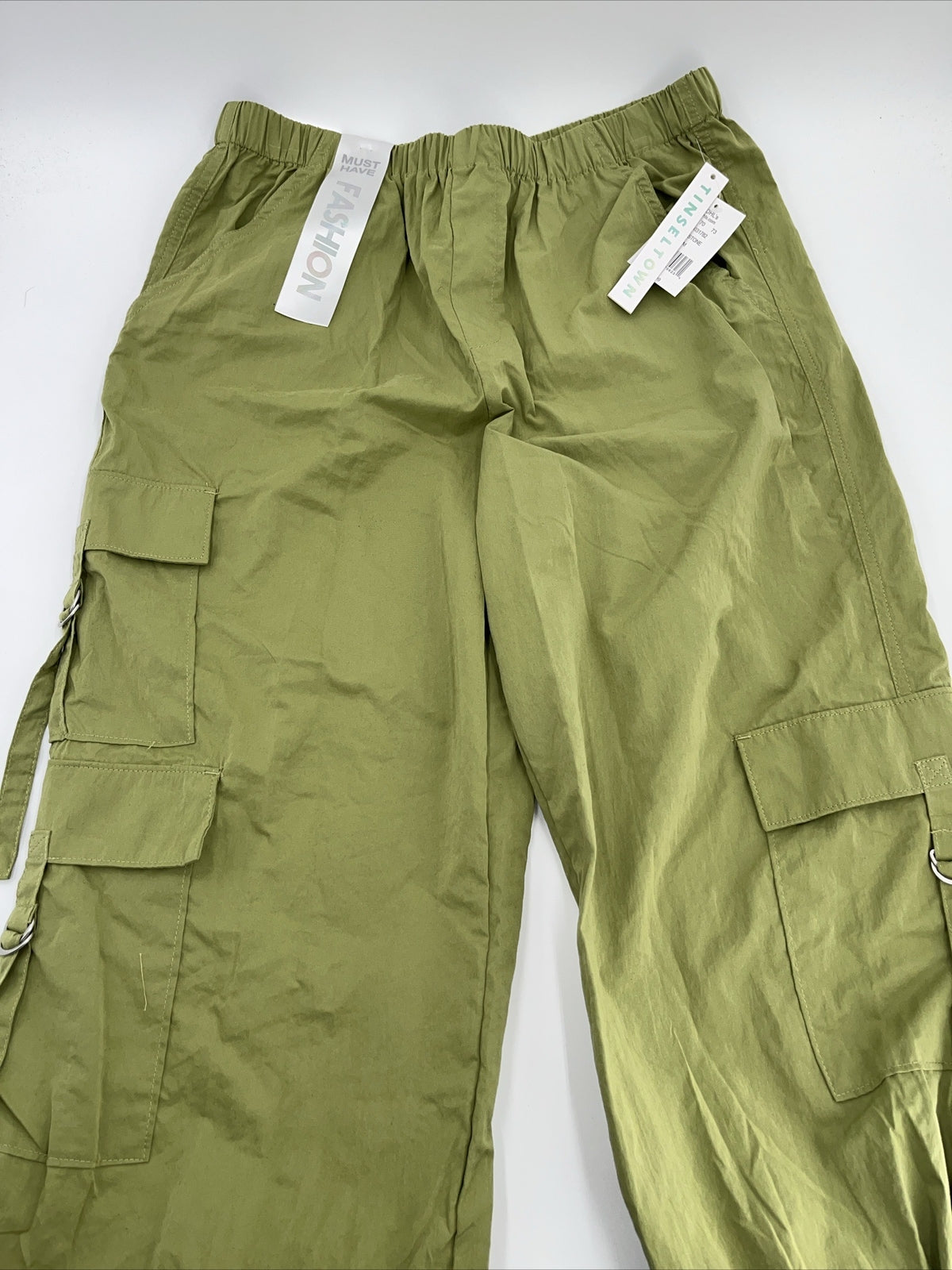 $40 Tinseltown Juniors D-Ring Parachute Pants - Moss Stone Lime - Medium -NWT
