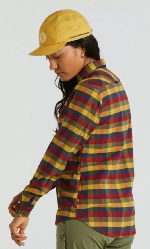 $180 FjallRaven Women’s Rider’s Flannel Plaid Thick Shirt- Flag Multi-Medium-New