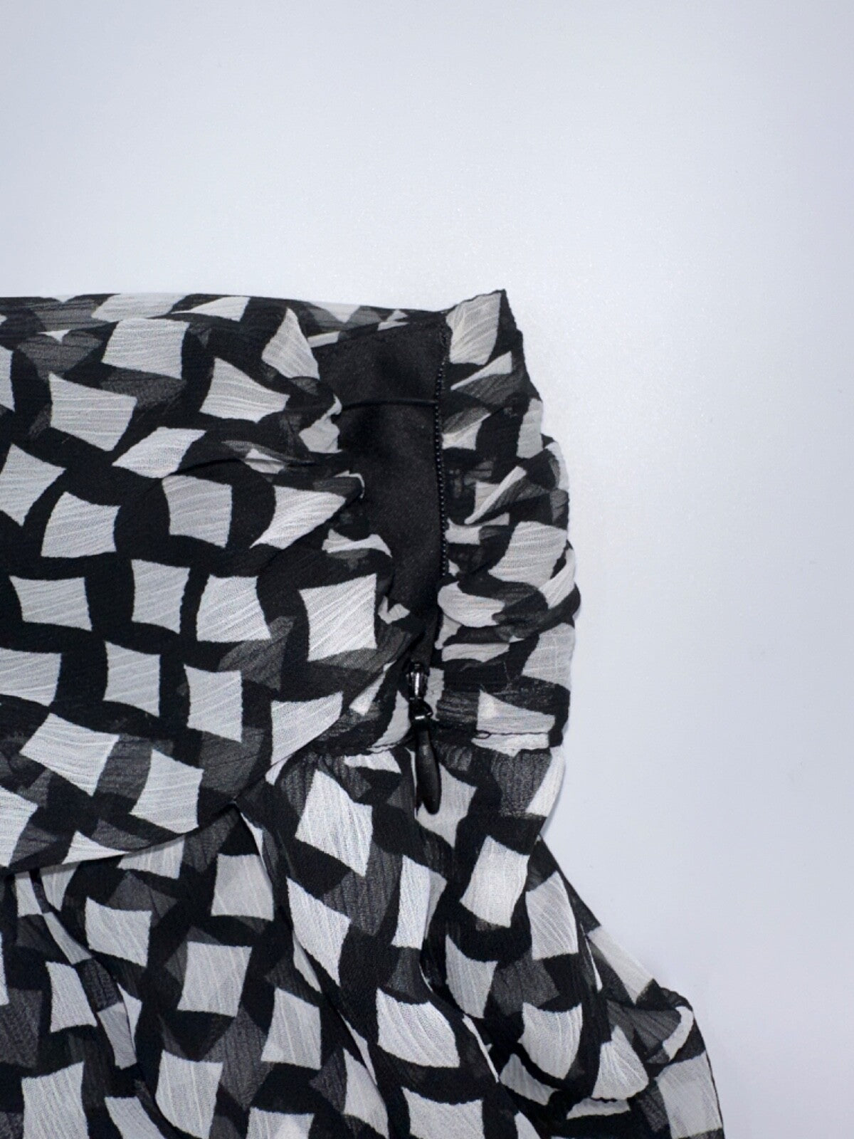 $40 Nine West Women’s Easy Ruffle Skirt - Black/White - Large -New With Tag