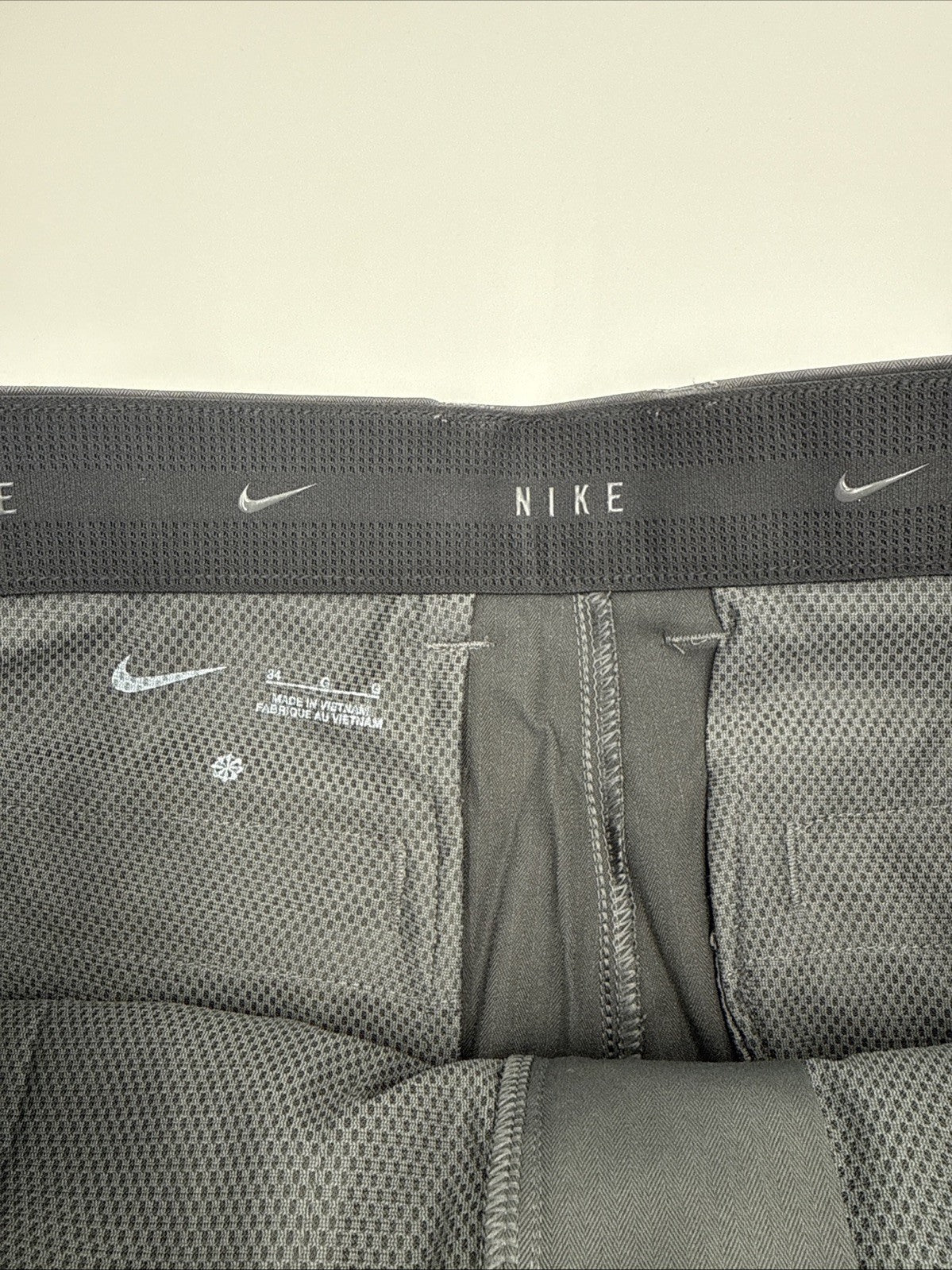 $80 Nike Men’s Tour 10" Chino Golf Shorts FD5719-070- Smoke Grey-Size: 34W-New