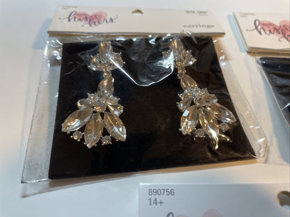 Combo Lot 3 PCs Studio His & Hers WEDDING Set: EARRING - HAIR COMB - Bracelet