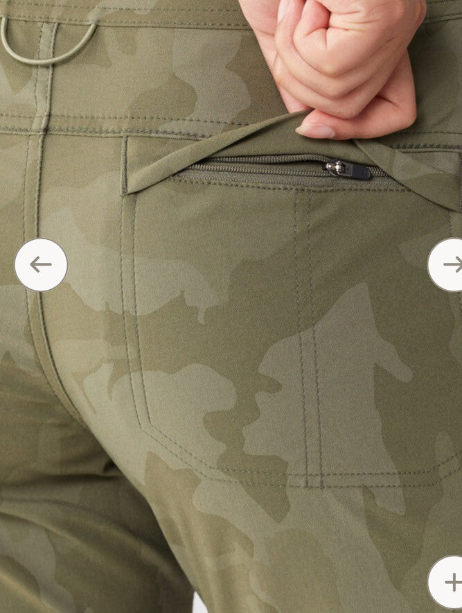 $95 PrAna Women’s Halle II Hybrid Jogger Pants-Sage Camo- Size: 2 -New Tag
