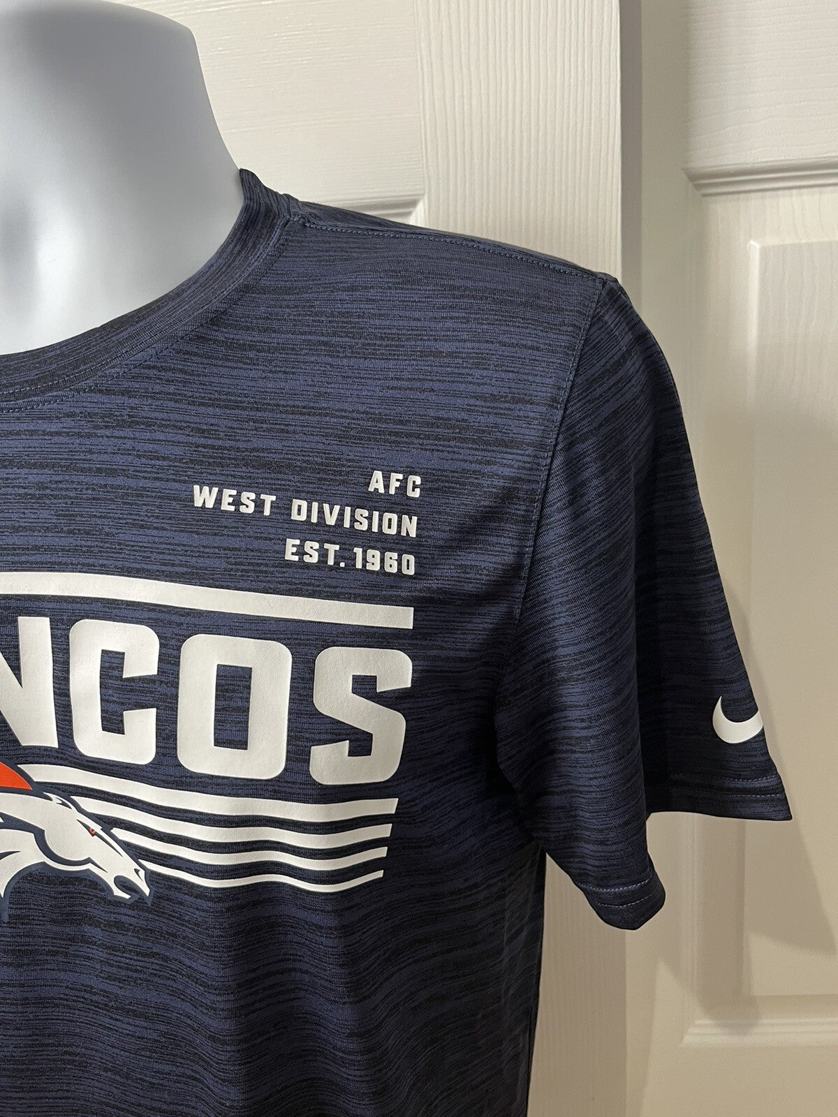 Nike Men’s Denver Broncos Micro T Shirt NFL - Blue/Orange-Small-New Tag $40