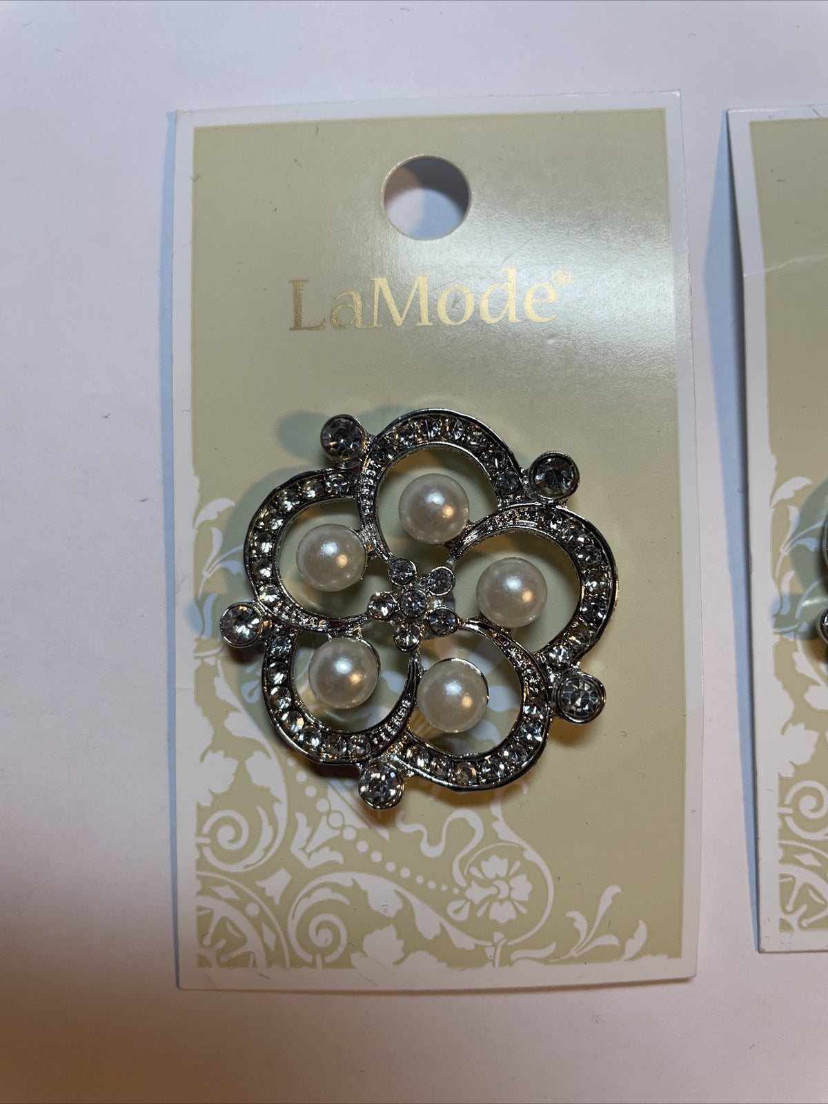 Lot Of 2 Cards La Mode Pearl rhinestones 34mm Buttons 00014  - 1 Count