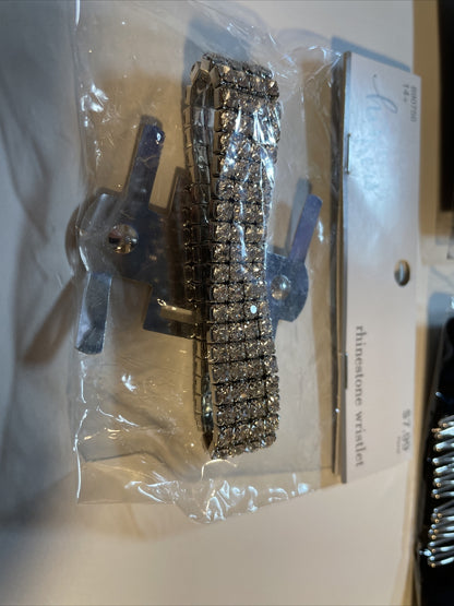 Combo Lot 3 PCs Studio His & Hers WEDDING Set: EARRING - HAIR COMB - Bracelet