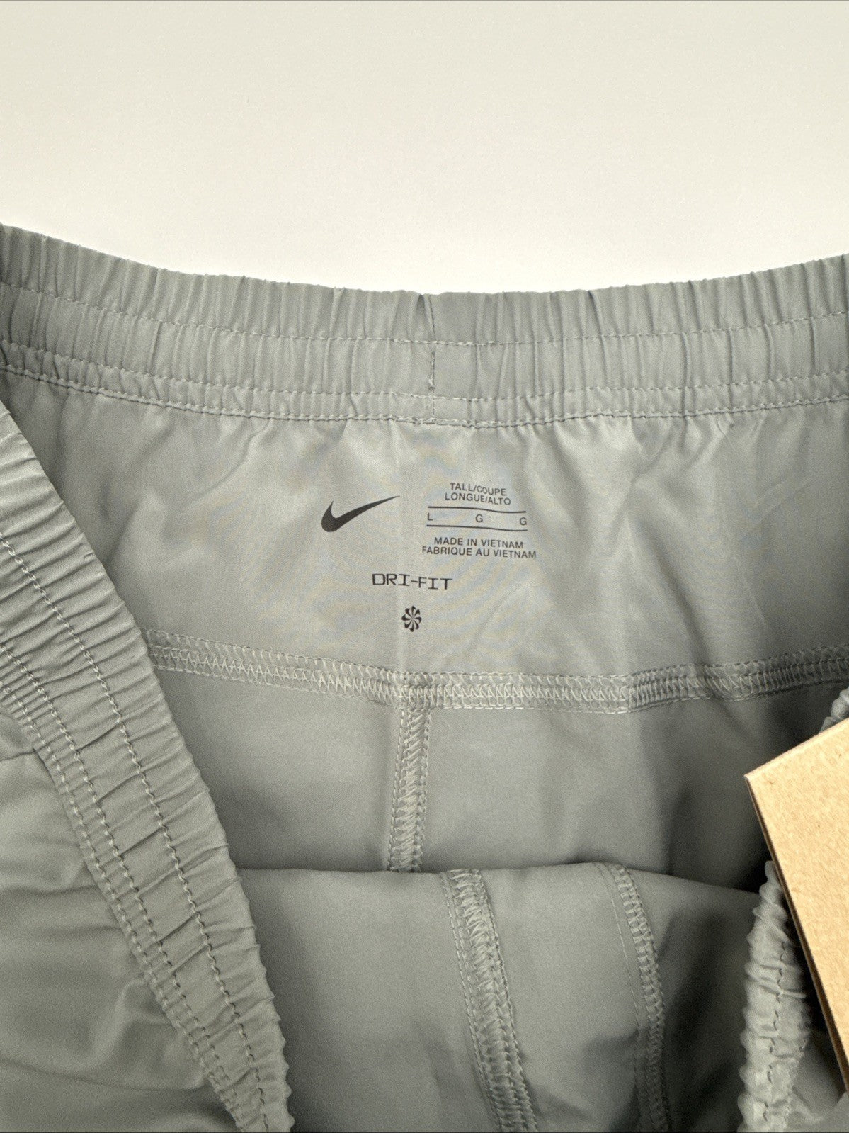 Nike Men's Form Dri-FIT 8" Unlined Versatile Shorts- Light Grey-Large Tall - New
