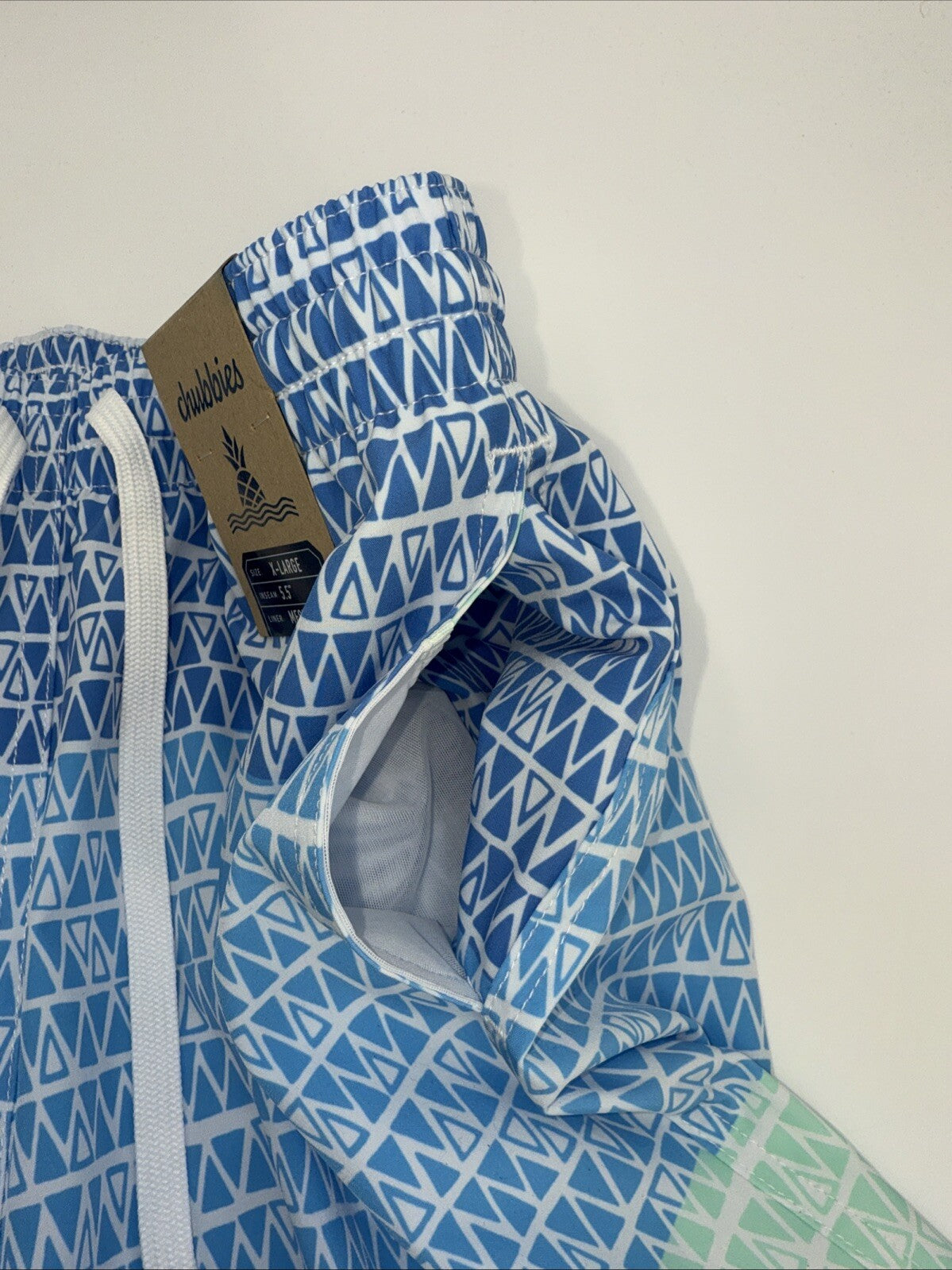 $70 Chubbies The Ocean Trifectas 5.5" Inseam Swim Trunks- Multi -XLarge -New Tag