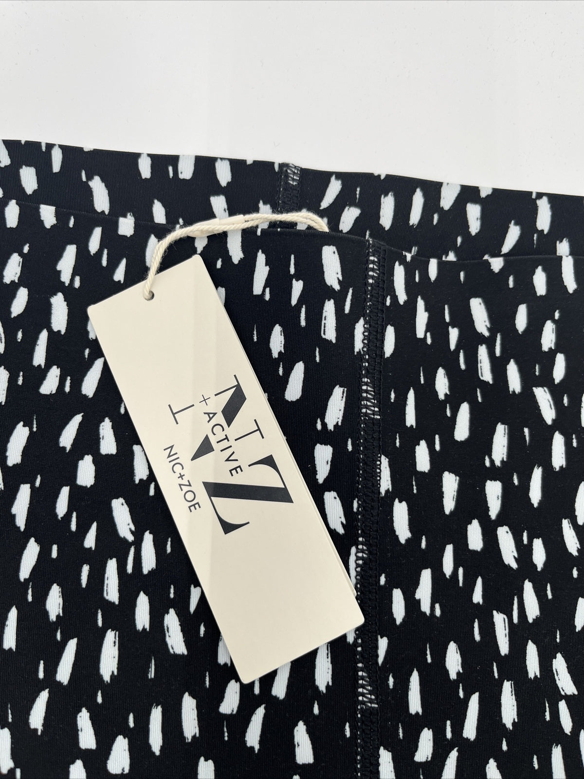 $95 NIC+ZOE High Waist Crop Leggings Brush Strokes- Black/White-Large-NEW
