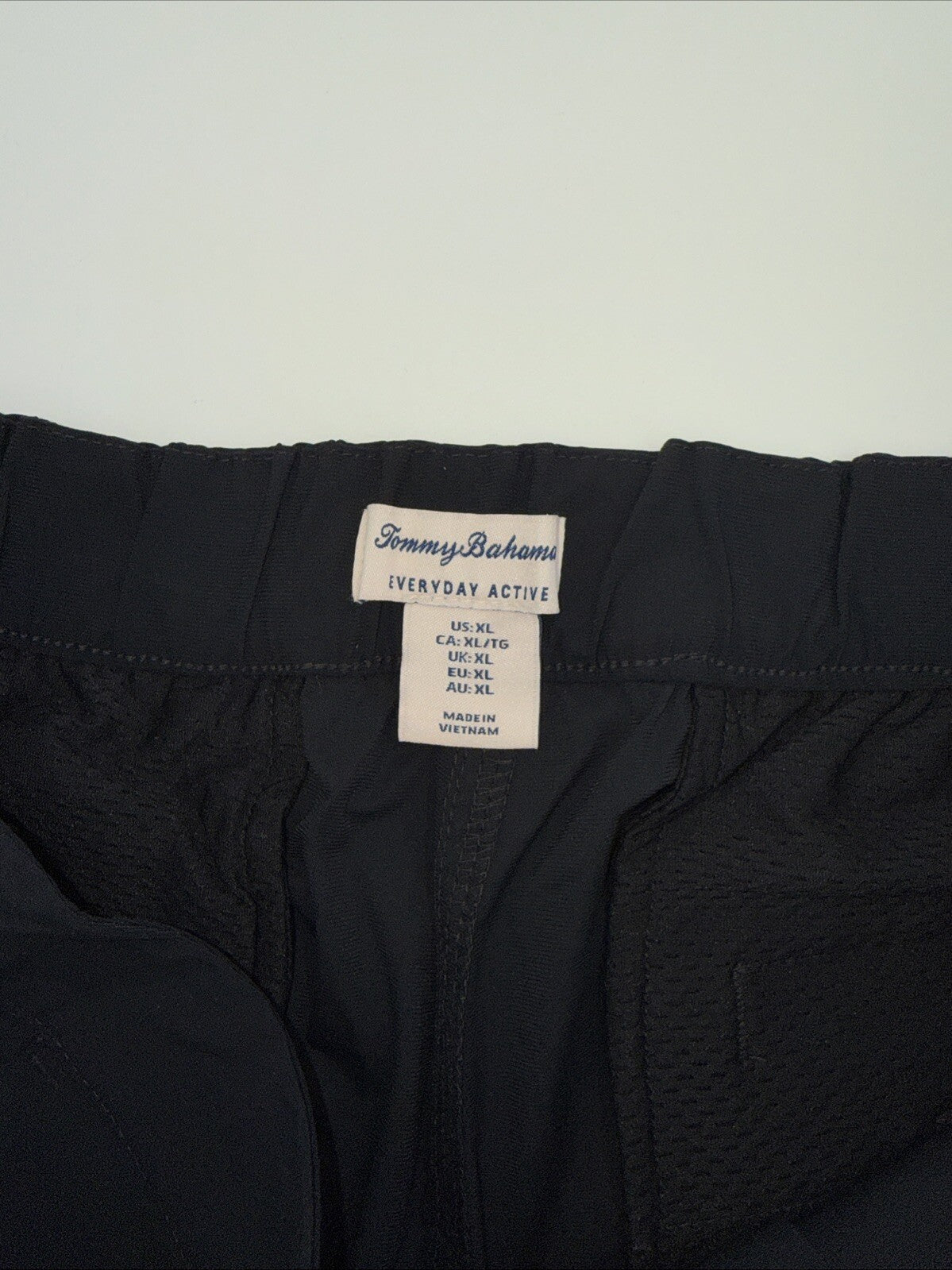 $98 Tommy Bahama Active Golf Tulp Hem Relax Fit Pants-Black-XLarge -New Tag