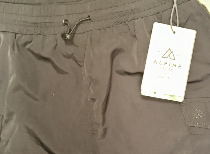 Alpine Design Women’s Woven Cargo Shorts - Black- Medium NWT