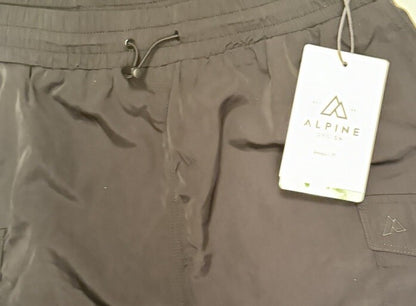 Alpine Design Women’s Woven Cargo Shorts - Black- Medium NWT