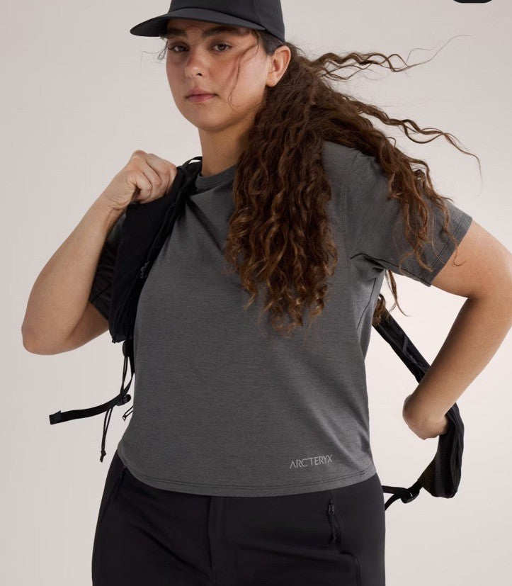 $70 Arc'teryx Women’s Taema Short Sleeve Cropped T-Shirt- Black Heather -Medium