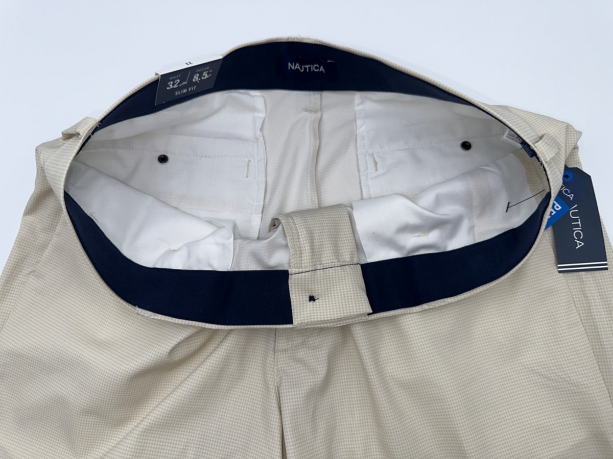 $70 Nautica Men’s Slim Shorts 8.5” - B55100 - 13S Nauticastn - 32W - New tag