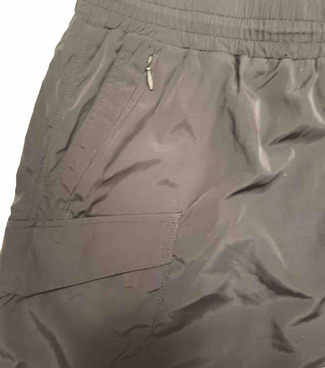 Alpine Design Women’s Woven Cargo Shorts - Black- Medium NWT
