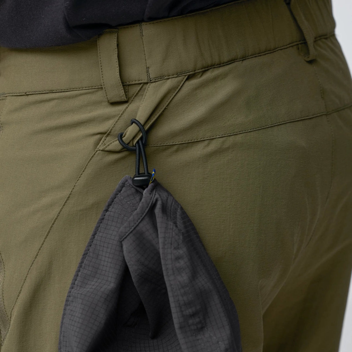 $100 FjallRaven Men’s High Coast Pack Shorts-Laurel Green -Size 29” (EU 44)-New