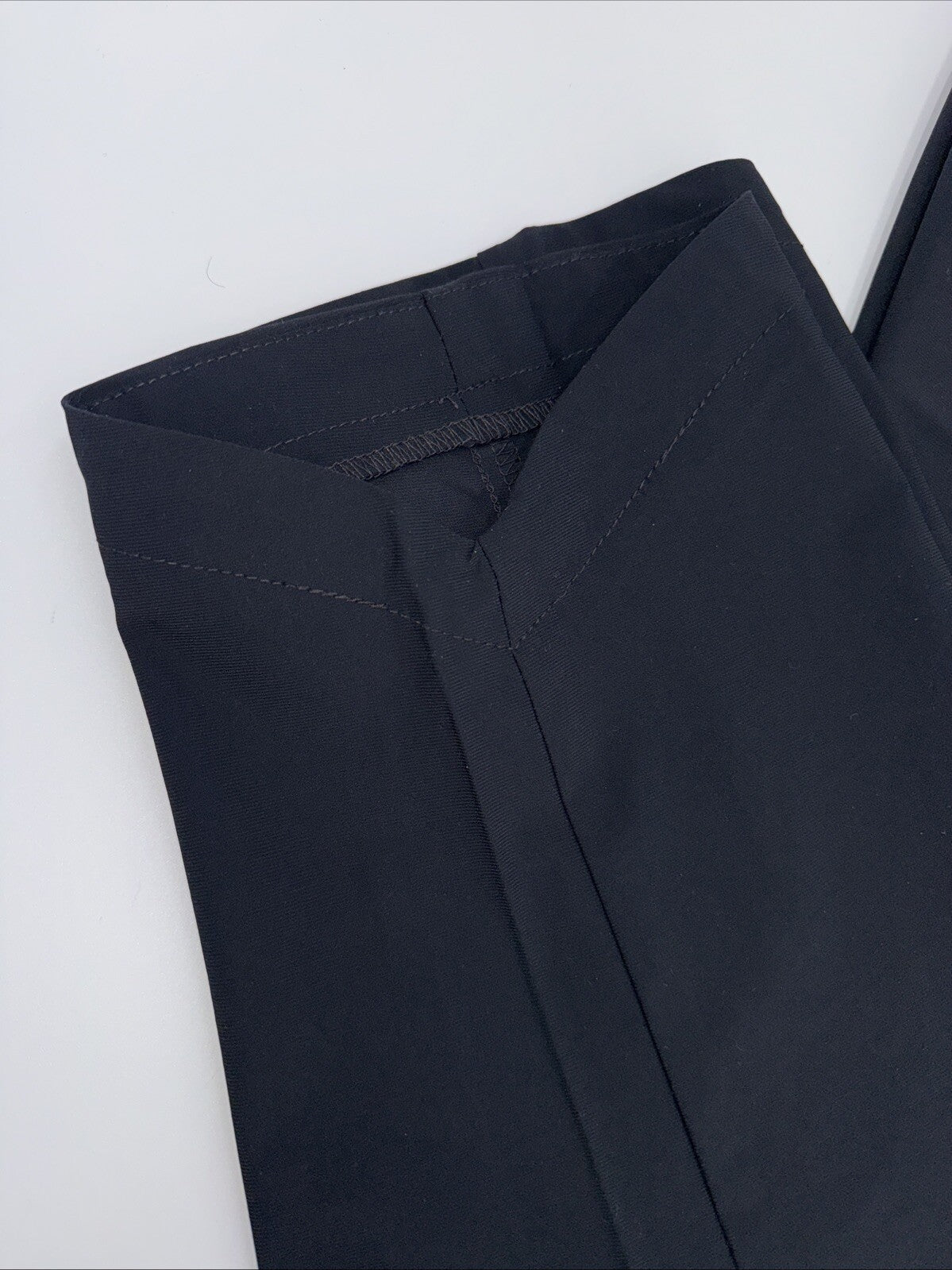 $98 Tommy Bahama Active Golf Tulp Hem Relax Fit Pants-Black-XLarge -New Tag