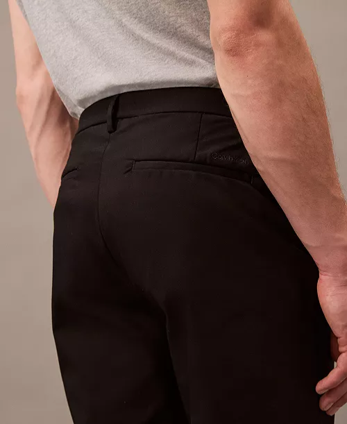 $90 Calvin Klein Men's Slim-Fit Modern Stretch Chino Pants - Black - 32W x 30L