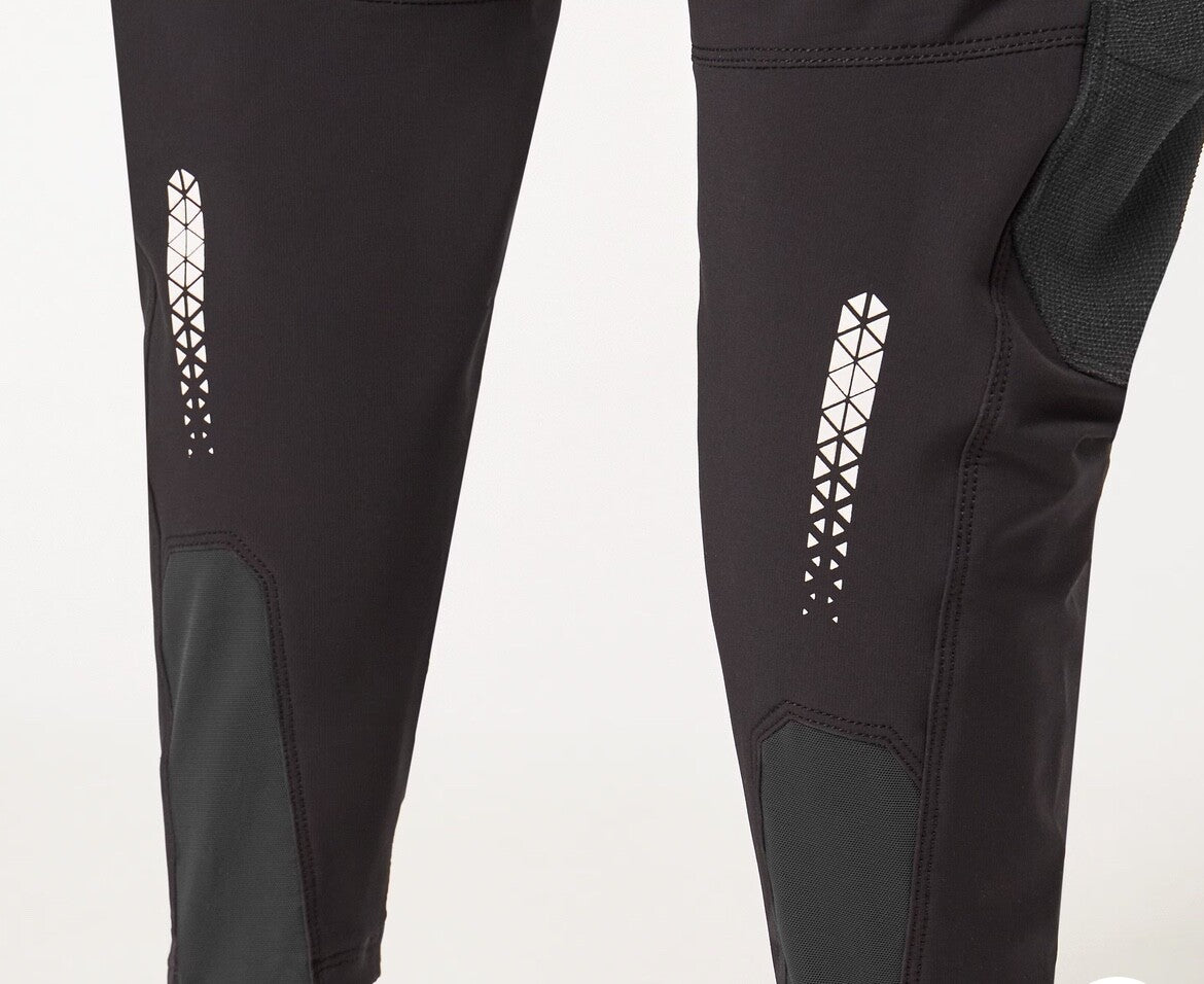 $140 Oakley Men’s-MBT Long Pant-Black-30W- New Tag