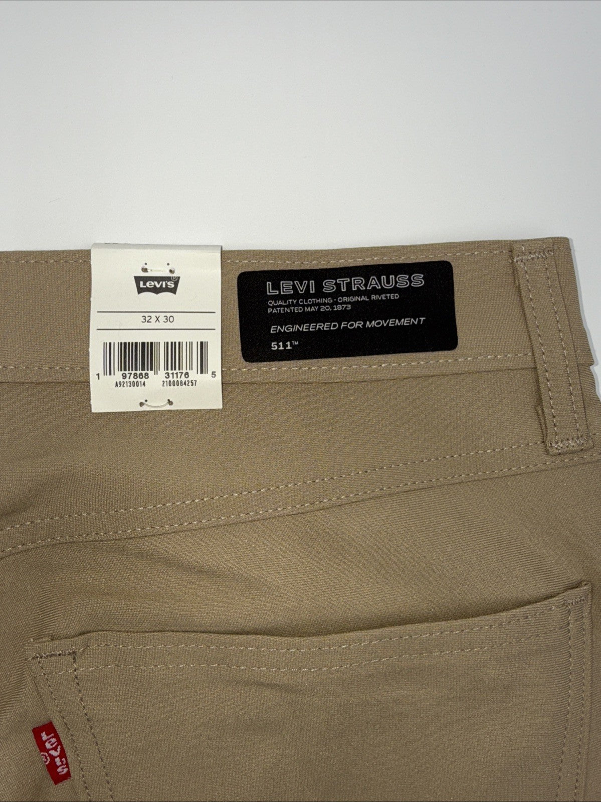 $70 Levi's Men's 511 Slim Tech Pants Stretch A92130010- Beige- 32W 30L - New Tag