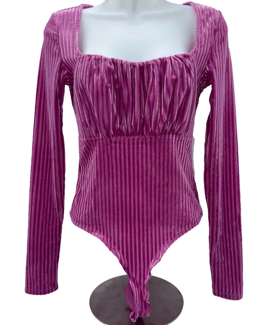 $78 Elodie Women’s Ribbed Velvet Long Sleeve Bodysuit - Pink - Small - New