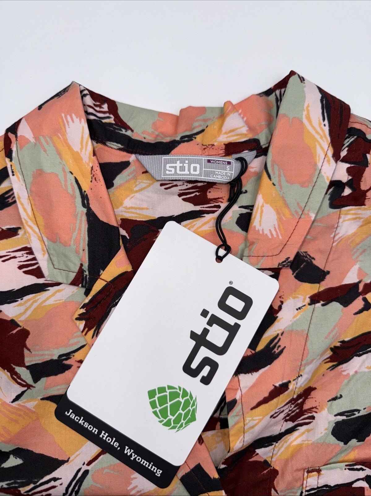 $109 Stio Women’s Marion Brush Stroke Camp Shirt Button Up-Size: Small- NWT