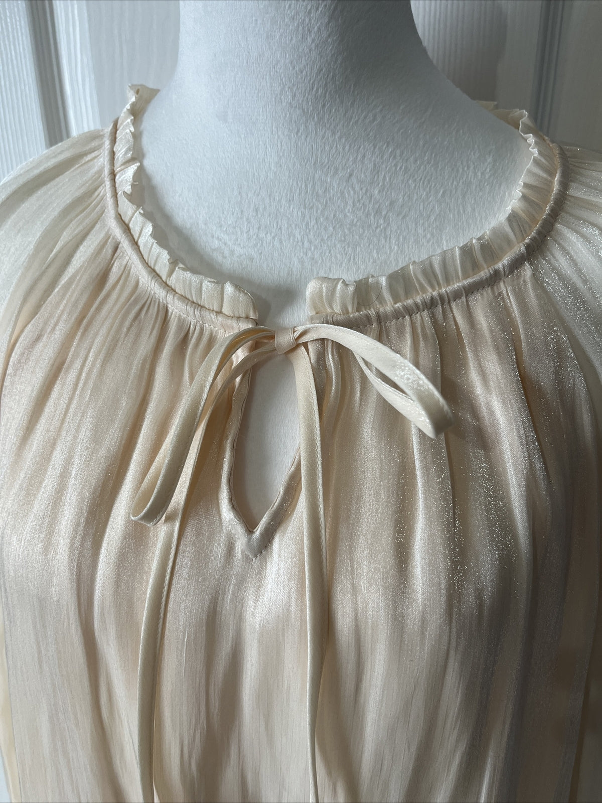 LC Lauren Conrad Tie Front Peasant Top-Cream Silk - Small - New Tag $48 Retail