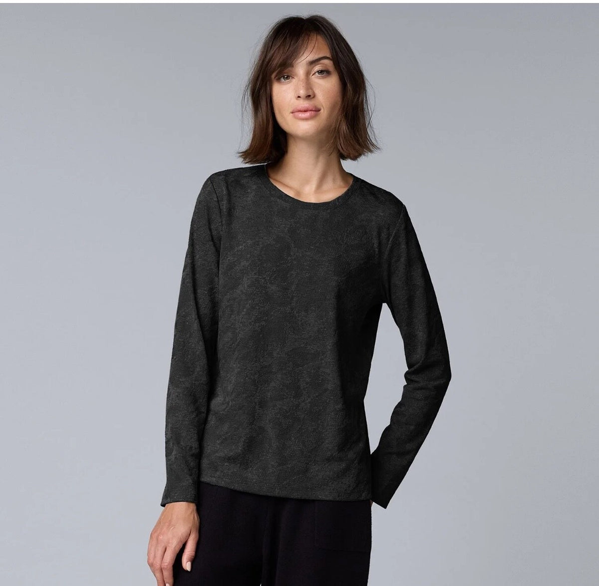 $30 Vera Wang Women’s- Long Sleeve Crew Neck Tee- Dark Orbit- Small-New Tag