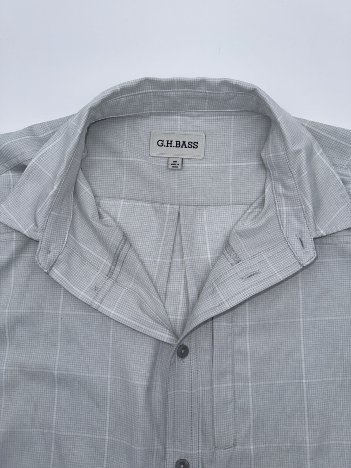 $60 G.H. Bass Men’s SS Cationic Shirt - Glacier Gray - Medium - New With Tags