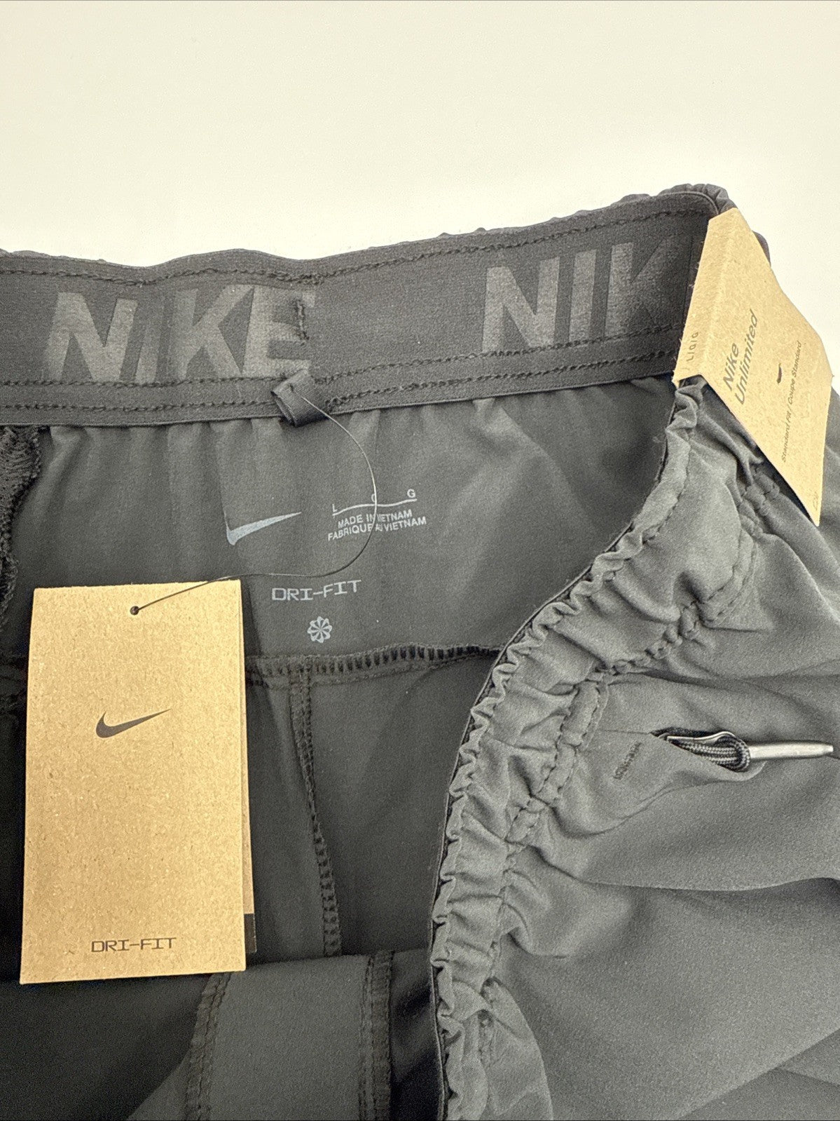 $80 Nike Men’s Unlimited Tapered Leg Versatile Joggers FB7546 010- Black-Large