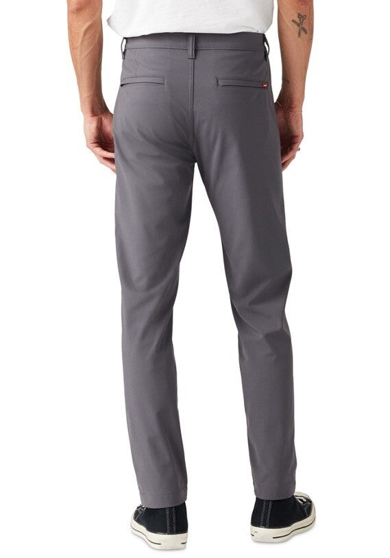 $69 Levi’s Men’s XX Chino Standard Tech Pants- Charred Grey- 34W x 32L- New Tags